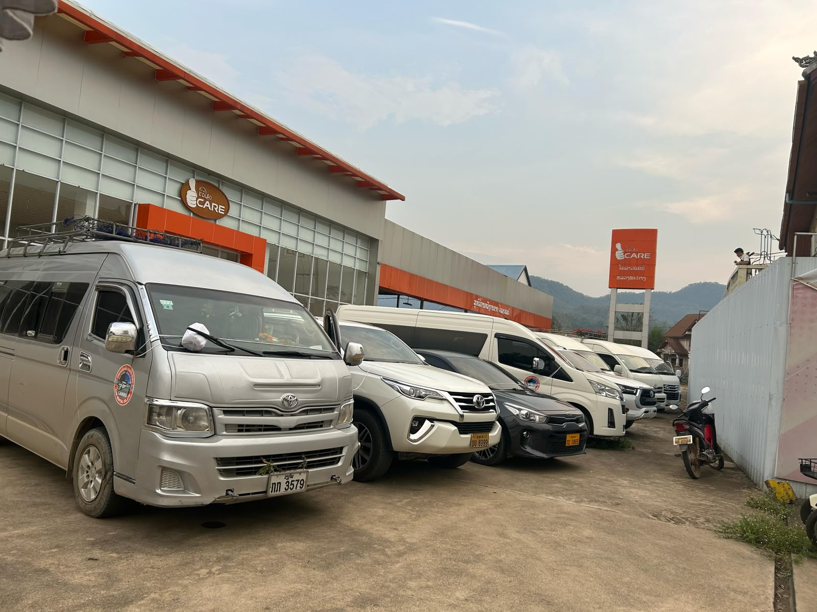 รถบริการ - Lambo Car Rental 14